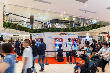 Tayvan - 08 Ekim 2023: Pokemon, New Taipei 'nin Linkou kentindeki Mitsui Outlet parkında etkinliğe gitti
