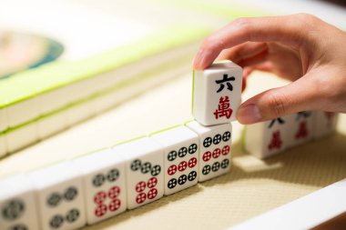 Masada Mahjong oynamak.