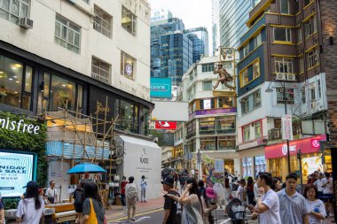 Hong Kong - 20 Haziran 2023: Hong Kong Causeway Bay bölgesi