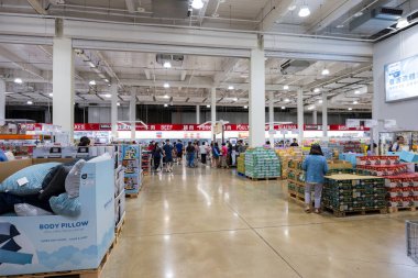 Tayvan - 30 Ekim 2023: Tayvan 'daki Costco mağazası