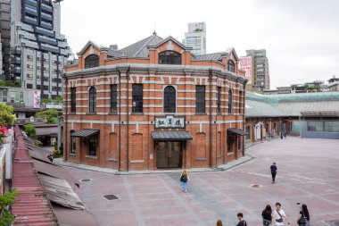 Taipei, Tayvan - 13 Eylül 2023: Ximending bölgesinde eski kırmızı bina