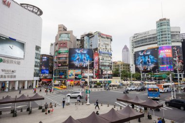 Taipei, Tayvan - 13 Eylül 2023: Ximending 'deki Taipei City Caddesi