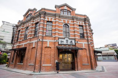 Taipei, Tayvan - 13 Eylül 2023: Ximending bölgesinde eski kırmızı bina