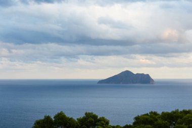 Tayvan 'ın Yilan şehrindeki Guishan Adası