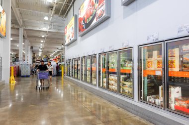 Tayvan - 22 Eylül 2023: Tayvan 'daki Costco mağazası