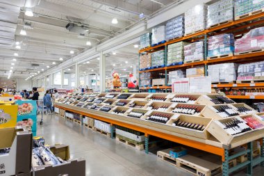 Tayvan - 22 Eylül 2023: Tayvan 'daki Costco mağazası