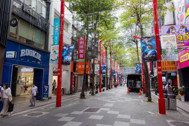 Taipei, Tayvan - 13 Eylül 2023: Ximending 'deki Taipei City Caddesi