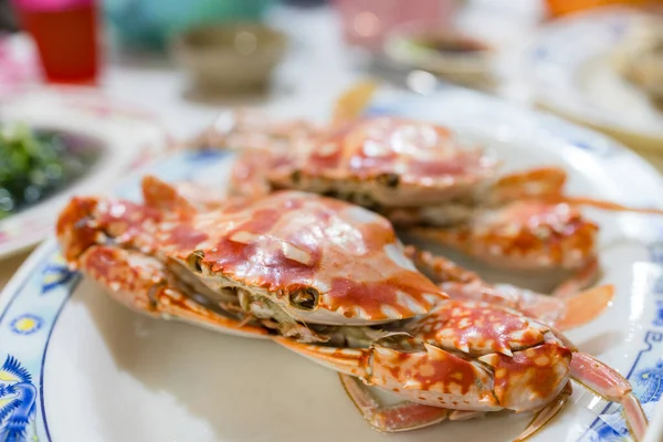 Crabe Cuit Vapeur Sur Plaque Blanche Restaurant — Photo