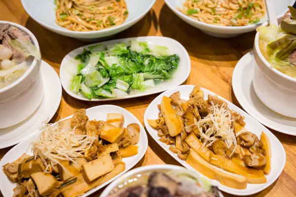 アジアのスープ 台湾料理醤油 調理豆腐 — ストック写真