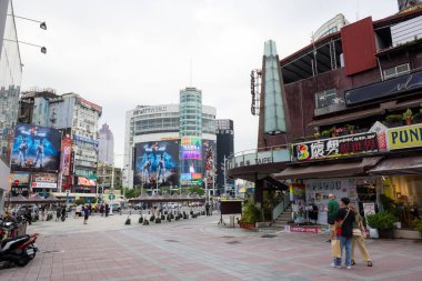 Taipei, Tayvan - 13 Eylül 2023: Ximending 'deki Taipei City Caddesi