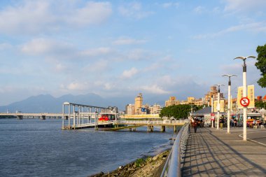 Taipei, Tayvan - 07 Aralık 2023: Taipei 'deki Dadaocheng Rıhtımı