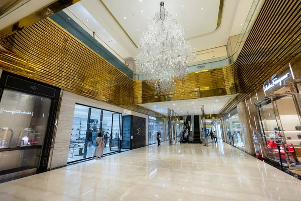 Taipei, Tayvan - 31 Ağustos 2023: Xinyi ilçesindeki alışveriş merkezi