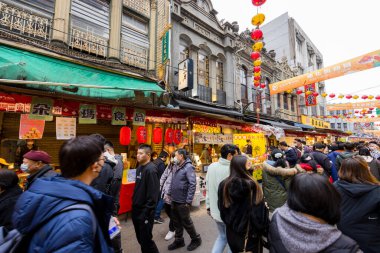 Taipei, Tayvan - 26 Ocak 2024: Taipei City 'deki Dihua caddesinde yeni yıl geleneksel pazarı