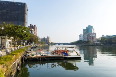 Kaohsiung, Tayvan - 01 Şubat 2024: Kaohsiung şehrinde Riverside