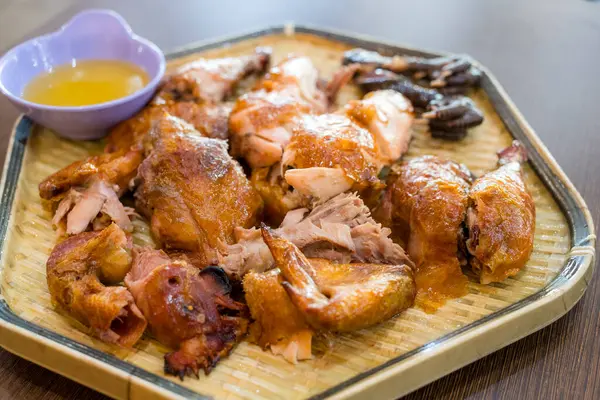 Traditional Taiwan Cuisine Roasted Shredded Chicken — Stock Photo, Image