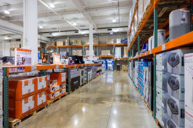 Tayvan - 30 Ekim 2023: Tayvan 'daki Costco mağazasının içi