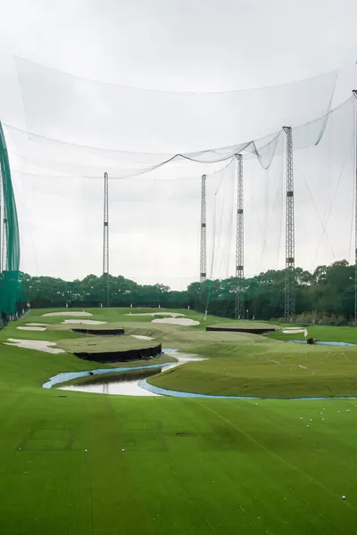 Golf Driving Range Gemaakt Van Grote Groene Gaas — Stockfoto