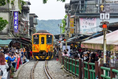 Tayvan - 15 Mart 2024: Taipei 'de Shihfen Old Street