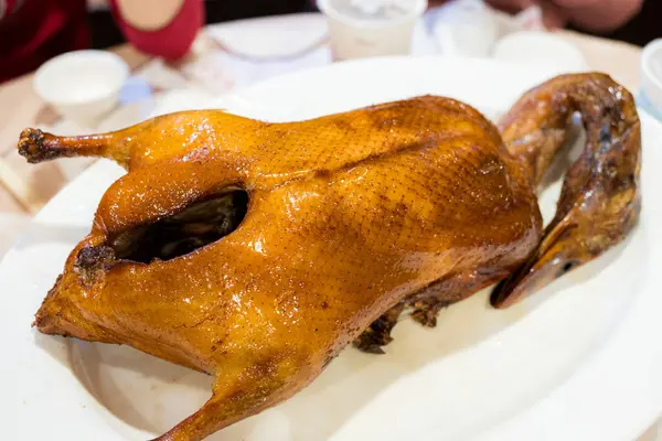 Whole Peking Duck Dish Chinese Restaurant — Stock Photo, Image
