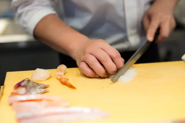 Japanese chef make of sashimi rice bowl