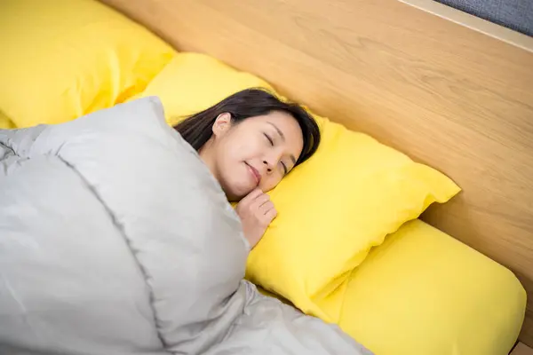 Mujer Dormir Cama — Foto de Stock