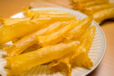 Kuru yüzme mesanesi.