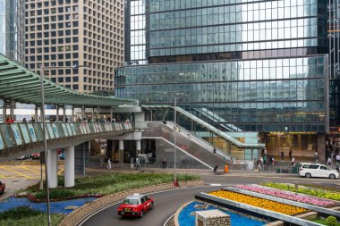 Hong Kong - 01 Nisan 2024: Merkezi bölgedeki Hong Kong ofis kulesi