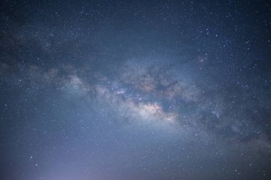 Tayvan 'ın Qingjing çiftliğinde güzel yıldızlı gece gökyüzü