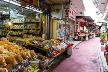 Hong Kong 28 Nisan 2024: Yuen Long Lau Fau Shan bölgesinde Hong Kong deniz ürünleri pazarı