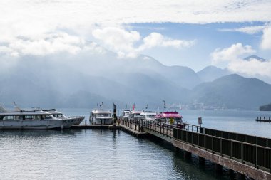 Nantou, Tayvan 19 Ekim 2022: Tayvan 'daki Güneş Ay Gölü rıhtımı