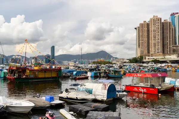 Hong Kong 26 Haziran 2023: Su geçidinde Hong Kong geçidi