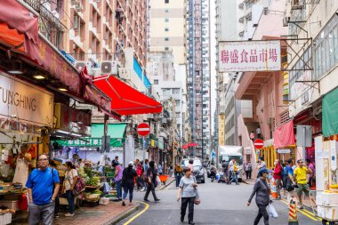 Hong Kong 09 Nisan 2024: Causeway Bay bölgesindeki Hong Kong Bowrington Yolu Islak Pazarı
