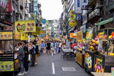 Tayvan 16 Mayıs 2023: Keelung Miaokou Gece Pazarı Keelung şehri Tayvan