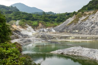 Tayvan 'ın Yangmingshan Milli Parkı' ndaki Huangxi sıcak bahar dinlenme alanı.