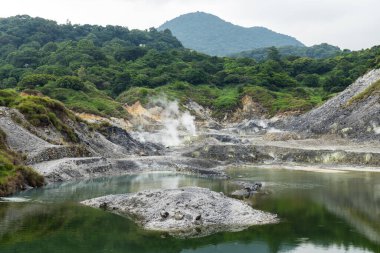 Tayvan 'ın Yangmingshan Milli Parkı' ndaki Huangxi sıcak bahar dinlenme alanı.