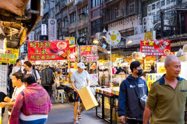 Tayvan 22 Mart 2024: Taipei 'de Raohe sokak pazarı 