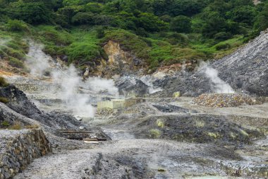 Tayvan 'ın Yangmingshan Milli Parkı' ndaki Huangxi sıcak bahar dinlenme alanı.