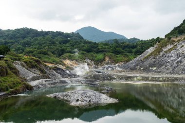 Tayvan 'ın Yangmingshan Milli Parkı' ndaki Huangxi sıcak bahar dinlenme alanı.