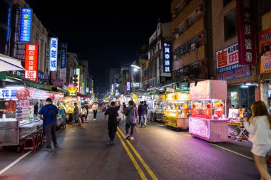 Tayvan, Kaohsiung 31 Ocak 2024: Tayvan 'ın Kaohsiung kentinde Liuhe Turizm Gecesi Marketi