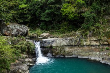 Tayvan 'ın Taoyuan bölgesindeki Xiao Wulai Manzarası