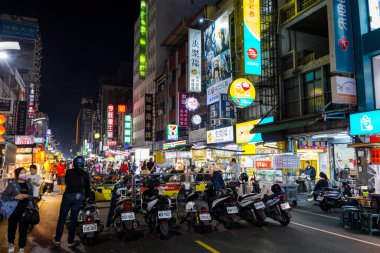 Tayvan, Kaohsiung 31 Ocak 2024: Tayvan 'ın Kaohsiung kentinde Liuhe Turizm Gecesi Marketi