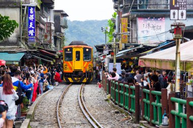 Tayvan 15 Mart 2024: Tayvan Pingxi Hattı Shifen Tren İstasyonu