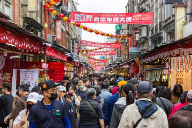 Taipei, Tayvan 22 Ocak 2025: Çin 'in Taipei şehrinde Dihua Caddesi