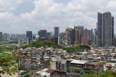 Macau, 30 Haziran 2023: Macau şehir merkezinde yoğun caddeler