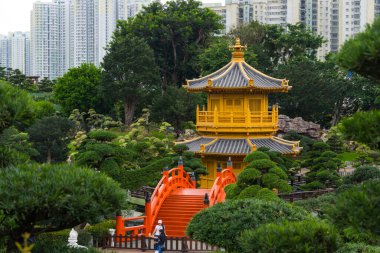 Hong Kong 30 Mart 2024: Nan Lian Garden 'da geleneksel Çin bahçesi, Chi Lin Nunnery, Hong Kong