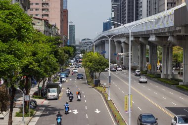 Tayvan 12 Mart 2025: Taipei Tayvan 'da yoğun sokak trafiği
