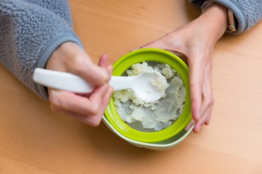 Mutfak Aracı ile Sağlıklı Patates Püresi Hazırlanıyor