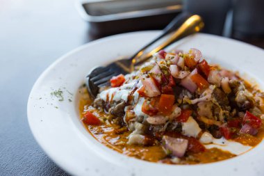 Beef and tomato sauce pasta
