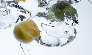 Soğuk içecek ya da soğuk yaz içeceği için 3 boyutlu limon ve limon suyu.