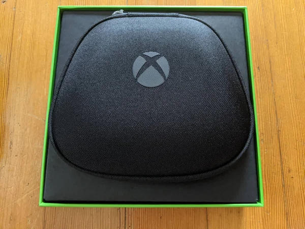 Honolulu October 2020 Microsoft Xbox Elite Series Controller Case Opened — Stock Photo, Image